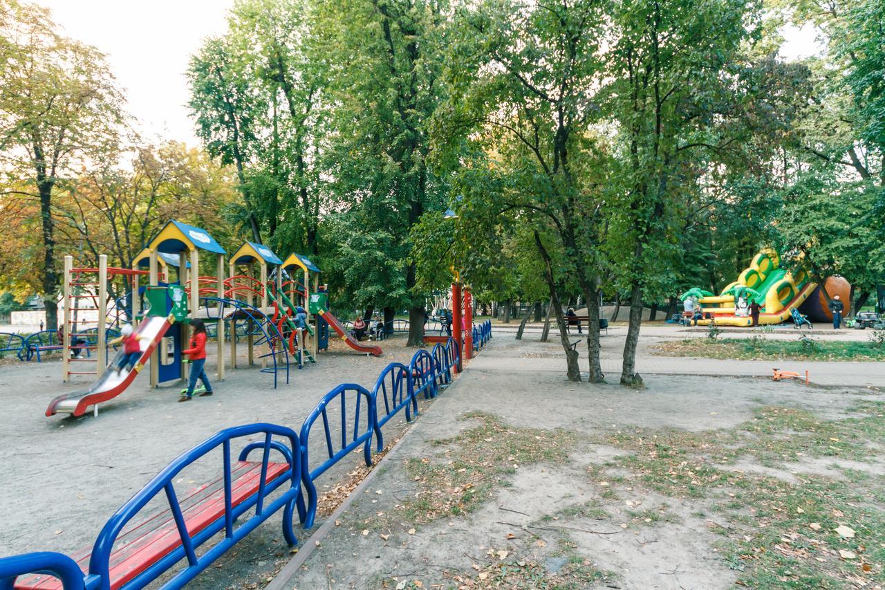 Apartment On Sevastopolska Square Κίεβο Εξωτερικό φωτογραφία